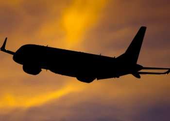 BNDES aprova R$ 2,1 bi para exportação de 16 aviões da Embraer para a Republic Airways, dos EUA