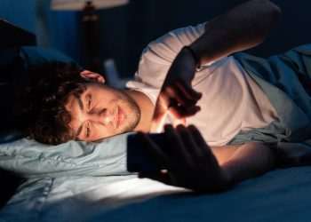 Como o uso excessivo das redes sociais e dos smartphones impacta nossa vida e saúde