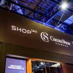 Loja futurista da Cacau Show une experiência física e digital no Latam Retail Show