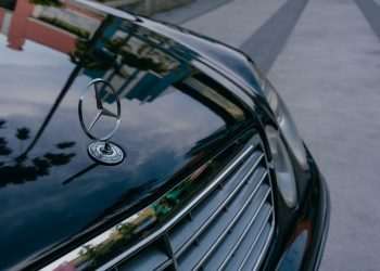 Mercedes-Benz é condenada a pagar R$ 40 mi por danos morais coletivos em Campinas