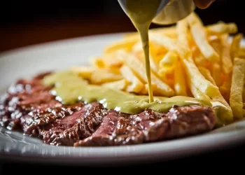 L'Entrecôte de Paris inicia expansão internacional com abertura de unidade em Lisboa