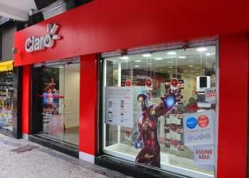 Black Friday: Claro lança oferta de celular para fisgar público que ainda não aderiu ao 5G