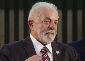 Lula assina decreto que exige programas de integridade a contratos acima de R$ 239 mi