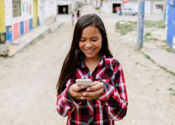 BNDES aprova R$ 214,5 milhões à Brisanet para expandir internet em 416 favelas do Nordeste