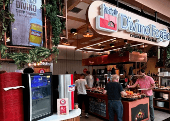 Divino Fogão projeta expansão em 2025 com foco em shoppings e dark kitchens
