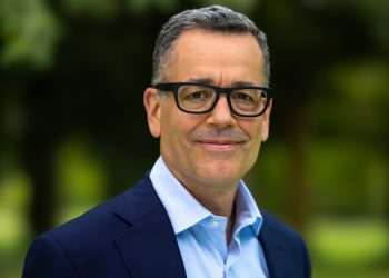 NRF 2025: "Estamos dispostos a aceitar o fracasso para inovar", diz CEO da Amazon Stores