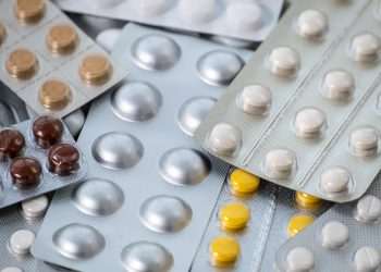 Remédios vendidos nos supermercados: entenda a polêmica