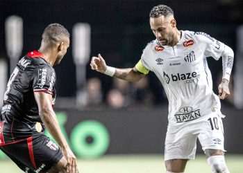 Camisas do Peixe e chuteiras da Puma, usados por Neymar, tiveram aumento nas vendas segundo análise da Neotrust Confi