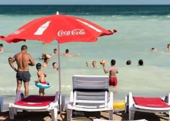 Coca-Cola Brasil reforça operação com Plano Verão para atender alta demanda