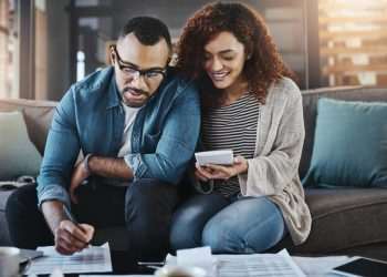 Serasa, Correios e Febraban fazem mutirão para atender endividados