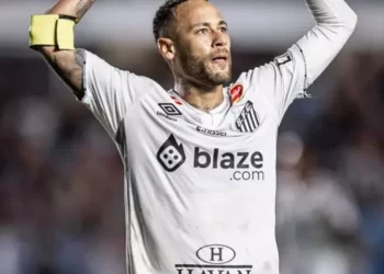Volta de Neymar ao Santos movimenta varejo com produtos e acessórios