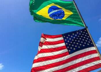 Benefício de guerra comercial ao Brasil, se houver, será menor, diz economista-chefe do Itaú