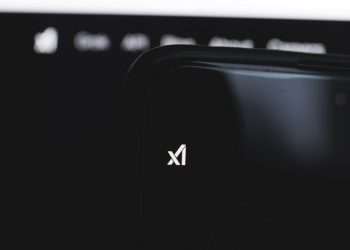 Microsoft integra Grok, modelo de IA de Elon Musk, ao Azure, serviço de nuvem da empresa