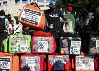 Entregadores de aplicativos entram em greve em 59 cidade do País