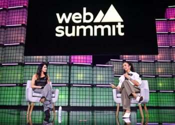 Web Summit começa falando de IA, conexões emocionais e lugares físicos