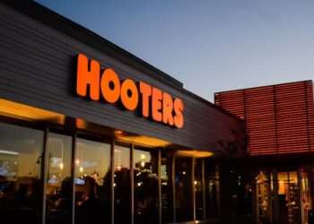 Hooters