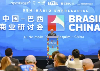China ampliará em US$ 27 bilhões investimentos no Brasil