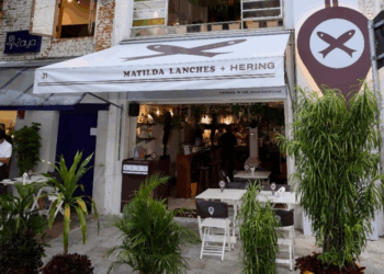 Hering personaliza o Matilda Lanches com sua identidade em ação para o Dia das Mães