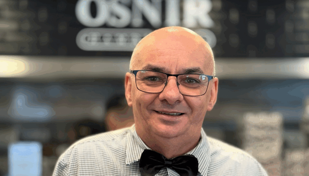 Osnir Hamburger abre vagas para profissionais 50+ no mercado de trabalho