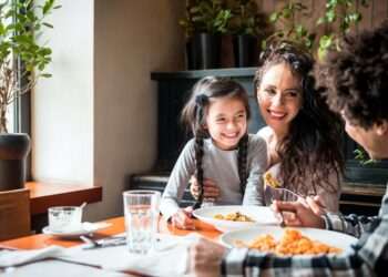 Dia das Mães: Maioria dos bares e restaurantes espera alta de até 20% no faturamento