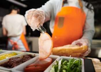 Mudanças de consumo nos EUA e no Brasil: inovações e desafios no setor de alimentação