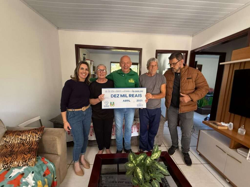 O valor foi possível graças à solidariedade dos clientes da varejista, que, no momento da compra, optaram por doar o troco