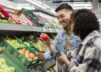 Custo de cesta básica ideal para uma pessoa chega a R$ 432 em abril