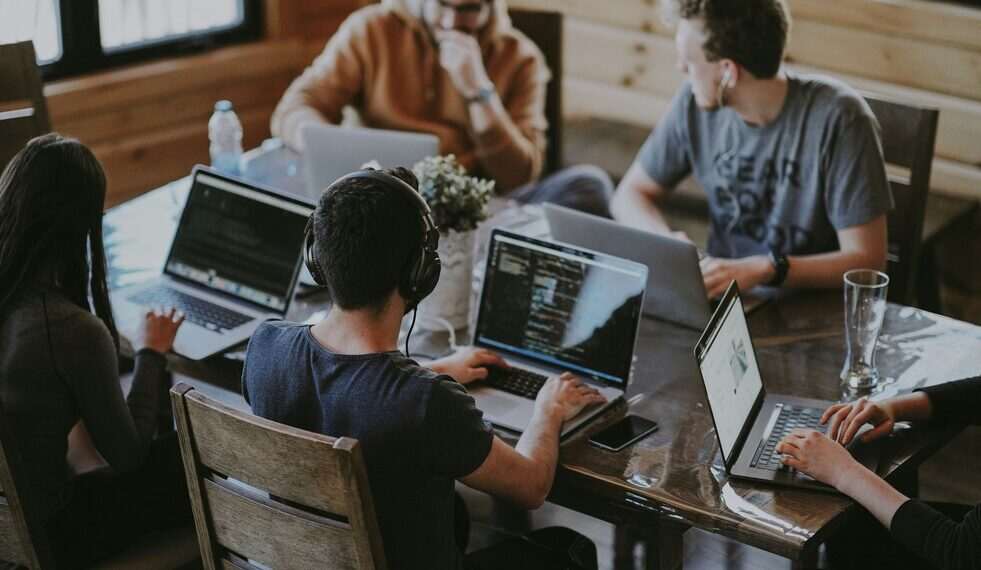 Governo de SP seleciona 106 startups para programa de internacionalização