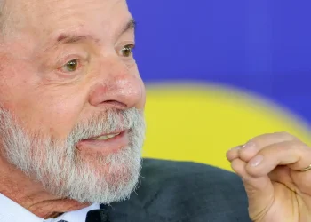 Lula anunciará crédito para entregadores comprarem motos elétricas
