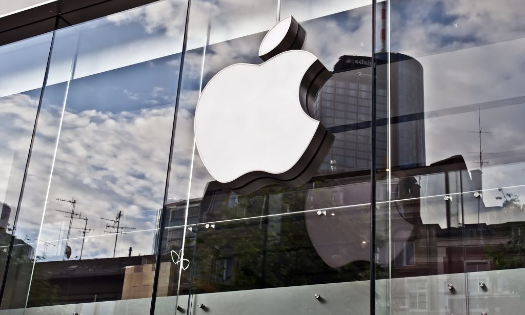 Apple lidera vendas de smartphones na China em abril e maio após 3 anos de queda