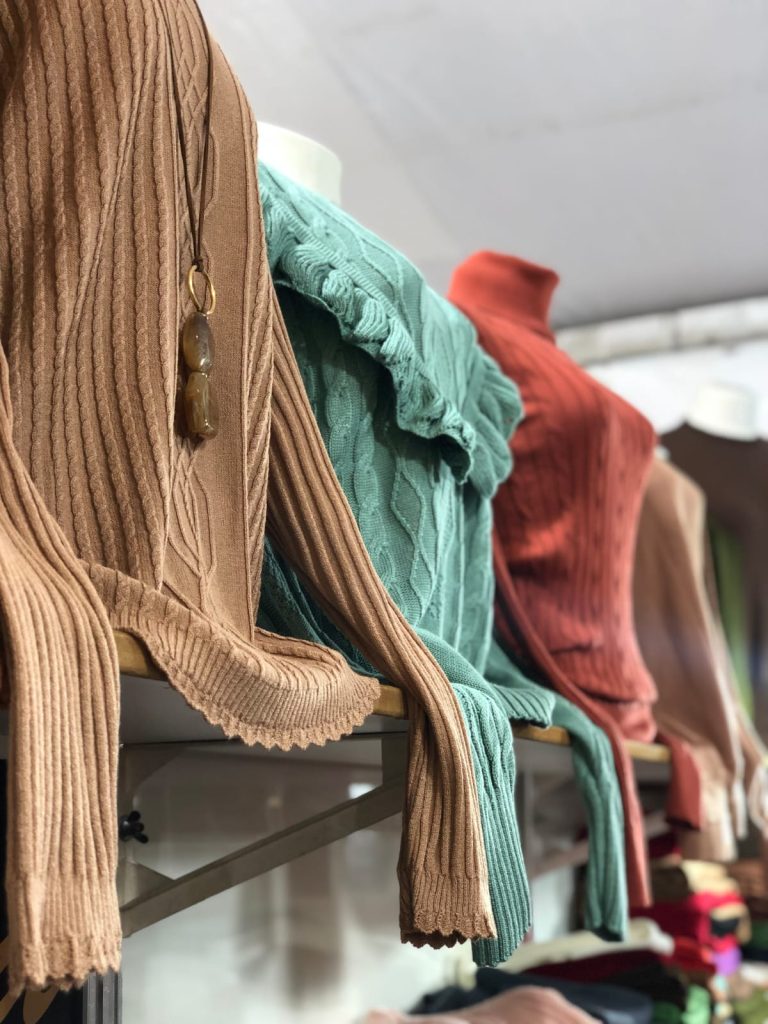 Feira Outlet das Malhas aquece o Carrefour Anchieta com moda de inverno