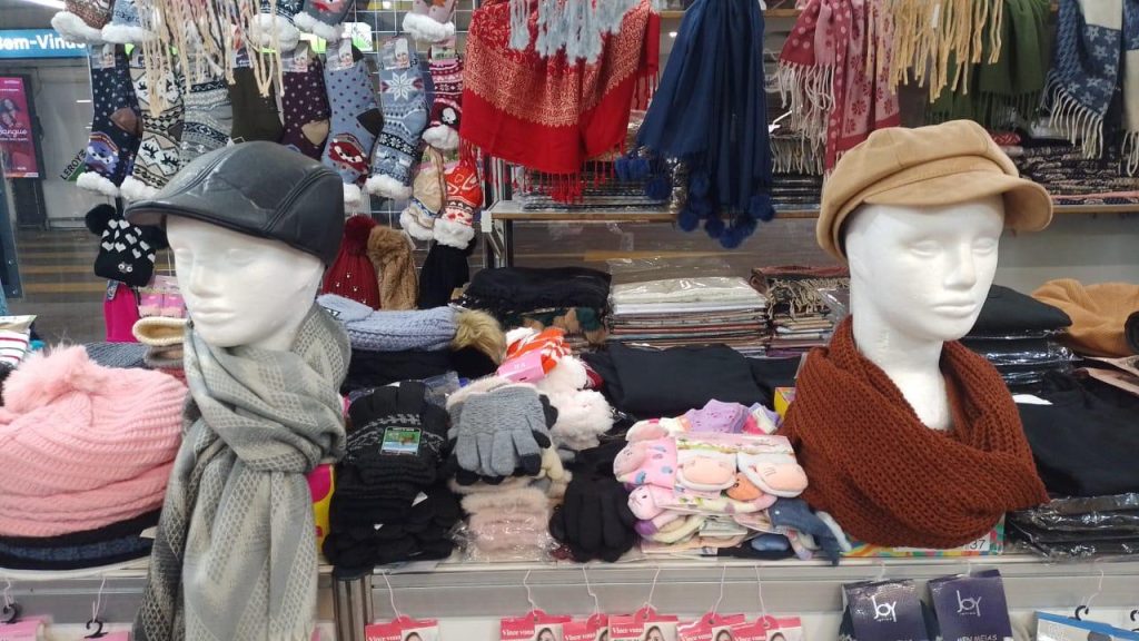 Feira Outlet das Malhas aquece o Carrefour Anchieta com moda de inverno