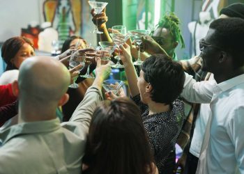 Setor de bares e restaurantes cresce 1% em maio