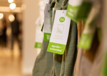 C&A Brasil meta de reduzir 42% de suas emissões de CO₂ até 2030