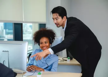 Brasil tem saldo positivo de 148,9 mil empregos com carteira assinada