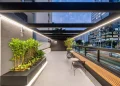 Flagship da XP em São Paulo transforma agência em hub de experiência