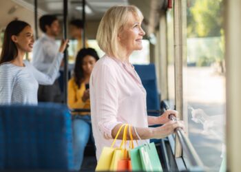 Passageiros de ônibus devem movimentar R$ 739 milhões no Dia dos Namorados em São Paulo