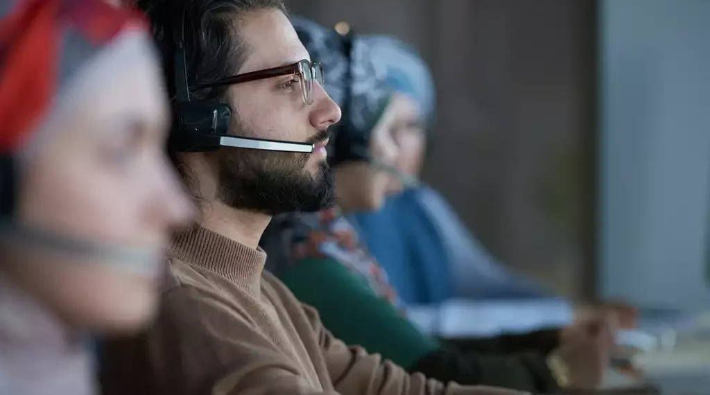 Senado analisa projeto que proíbe e pune ligações indesejadas de telemarketing