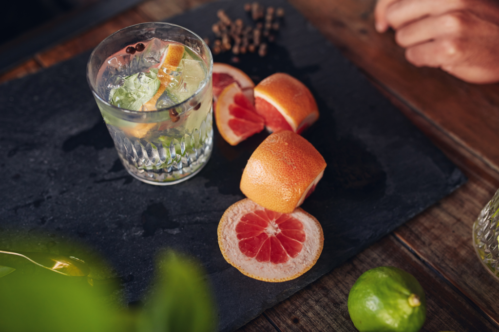 Gin é o destilado mais utilizado nos coquetéis brasileiros