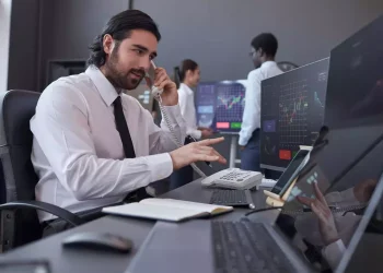 CVM divulga lista de nove companhias abertas inadimplentes