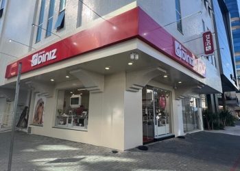 Óticas Diniz lançam modelo de franquia compacta para cidades menores